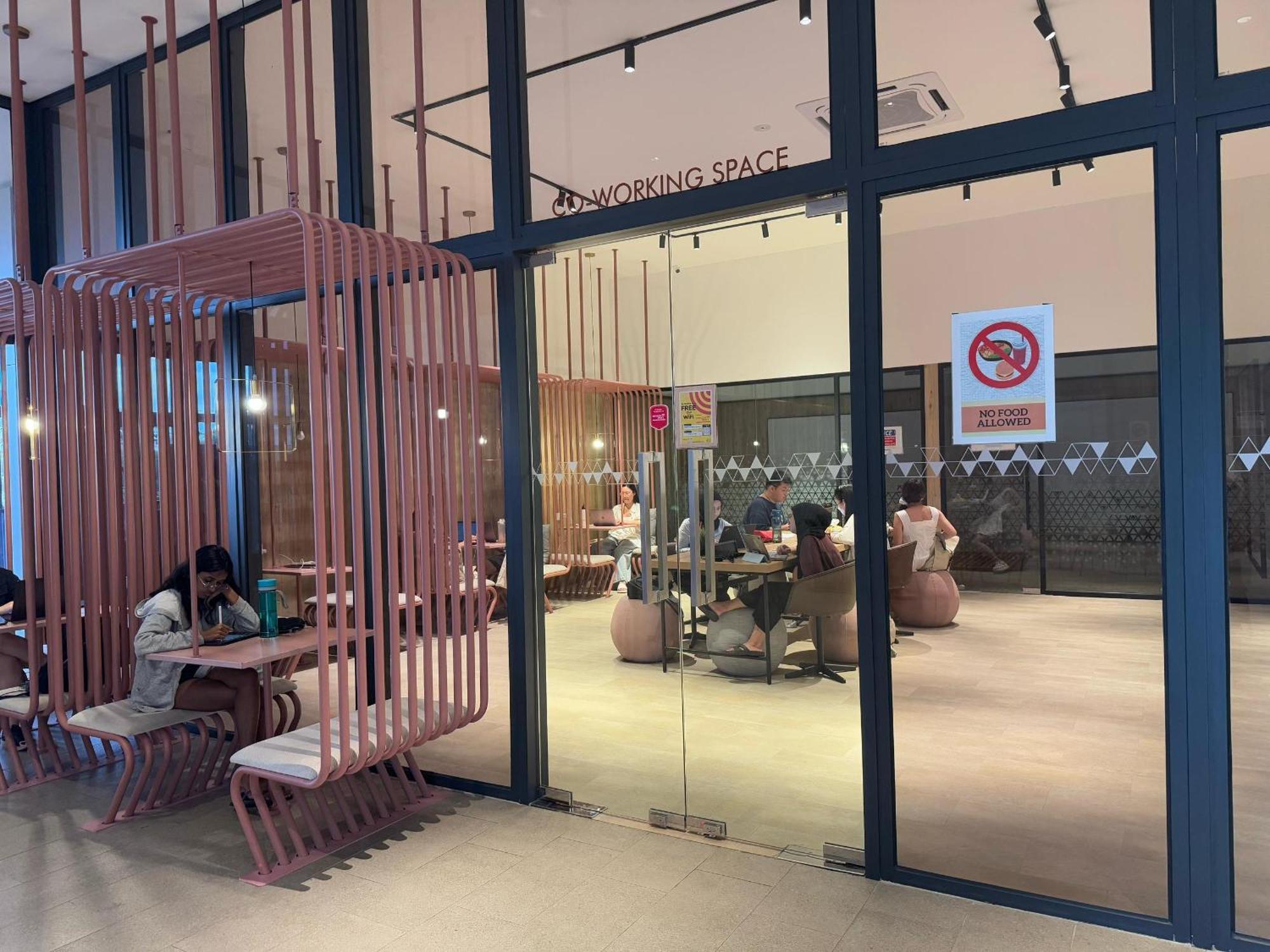 Perfect For Families & Larger Groups, Kl Mrt- M Vertica