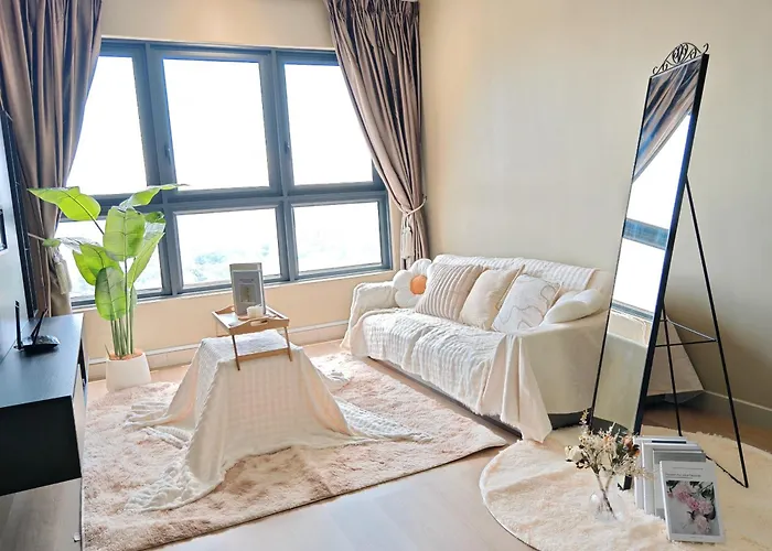 Perfect For Families & Larger Groups, Kl Mrt- M Vertica