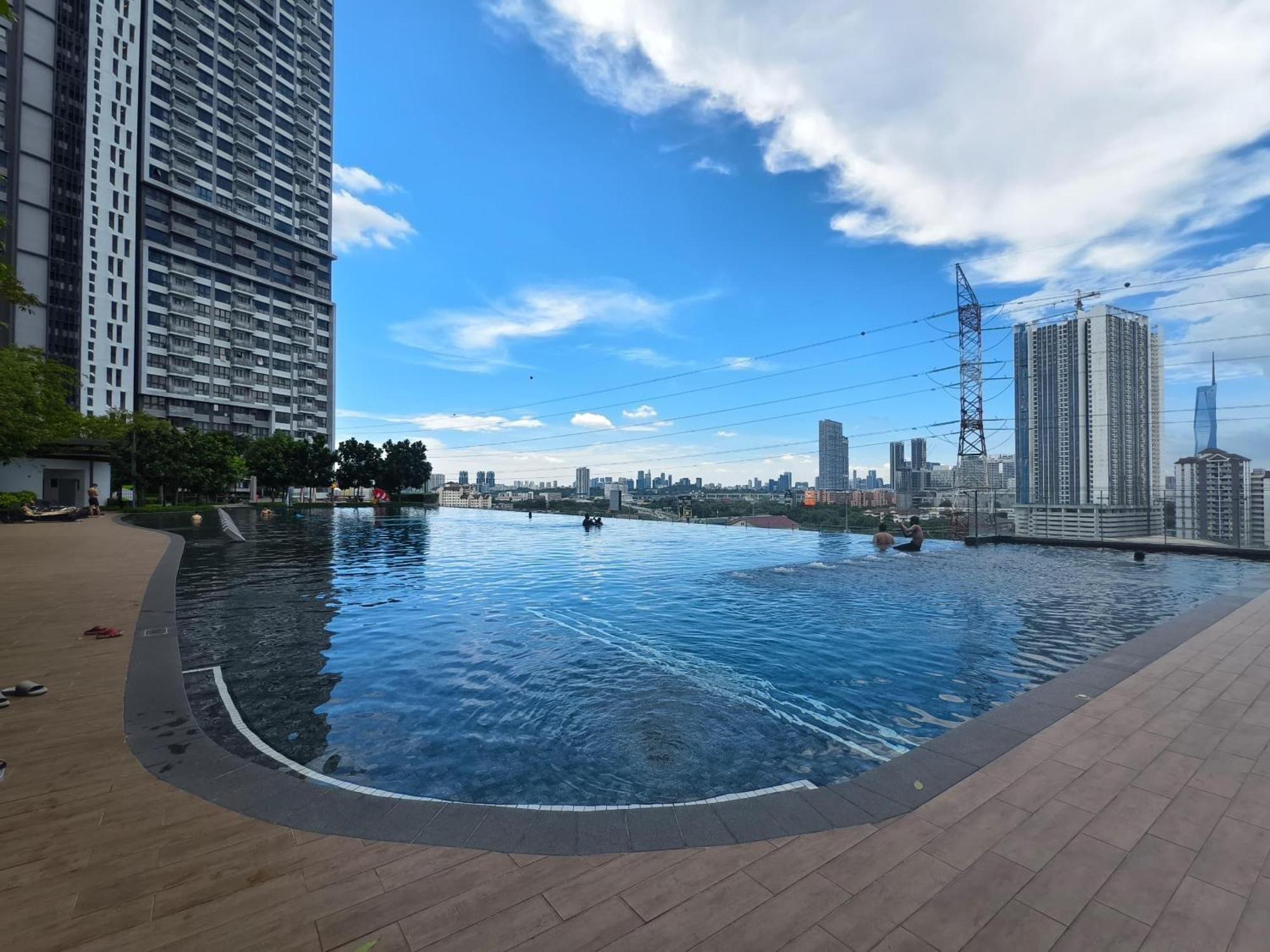 Perfect For Families & Larger Groups, Kl Mrt- M Vertica Kuala Lumpur
